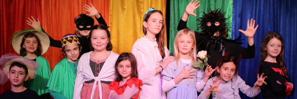 Kinder spielen Theater für Kinder: Aschenputtel – Galli Theater Wiesbaden